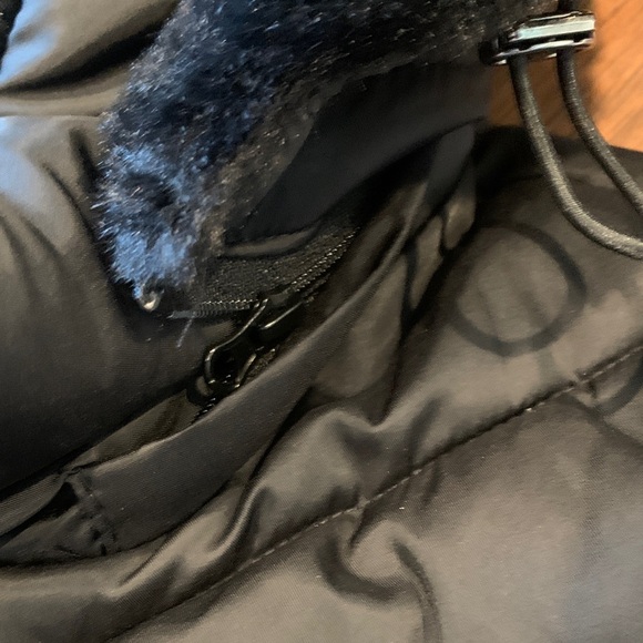 Chic Nautica Black Hooded Puffer Jacket - Picture 5 of 6